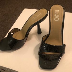 Black croc ego official mule heels